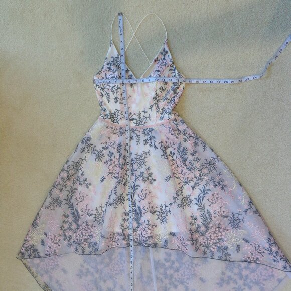 By & By Pink and Gray‎ Floral Embroidery Lovely Dress Juniors' Size 5 - Picture 8 of 10
